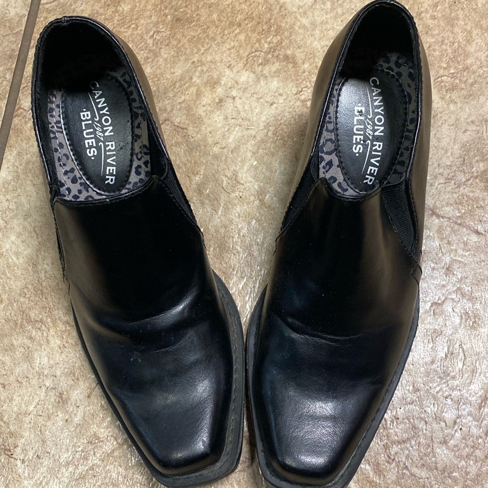 Canyon River Blues Black Shooties Chunky Heel Sz. 5.5 Career Academia Retro Fall